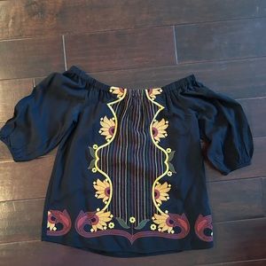 skies are blue blouse size extra small. excellent condition!!